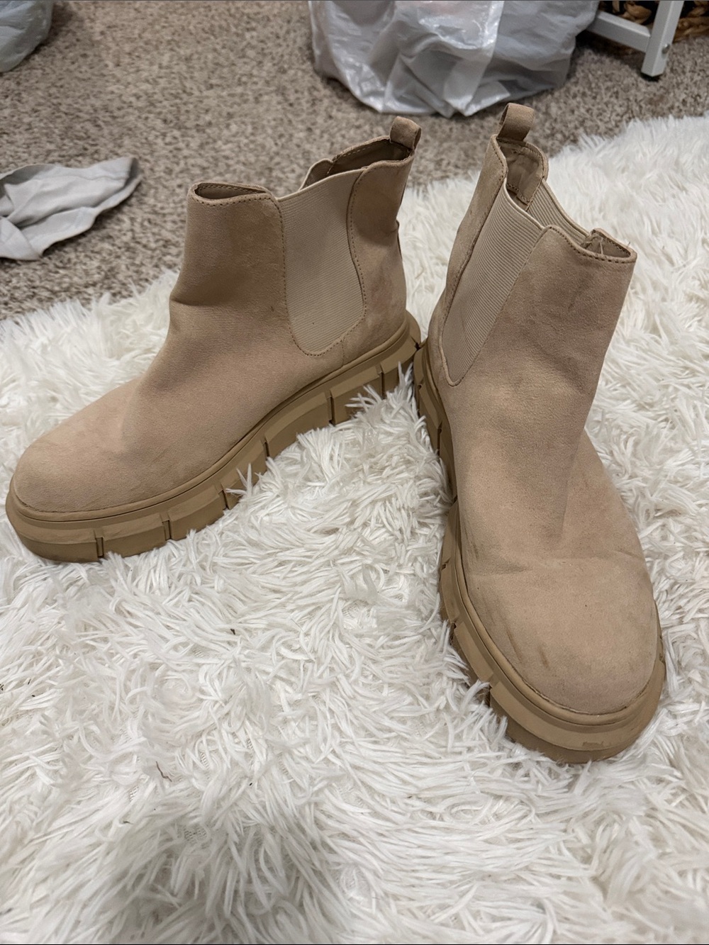 bp Chunky Chelsea Ankle Boots in Tan